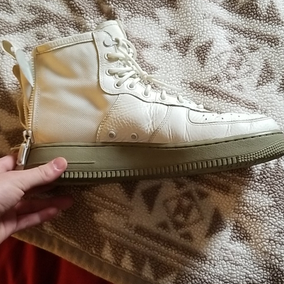 All white Air Force - Picture 3 of 3